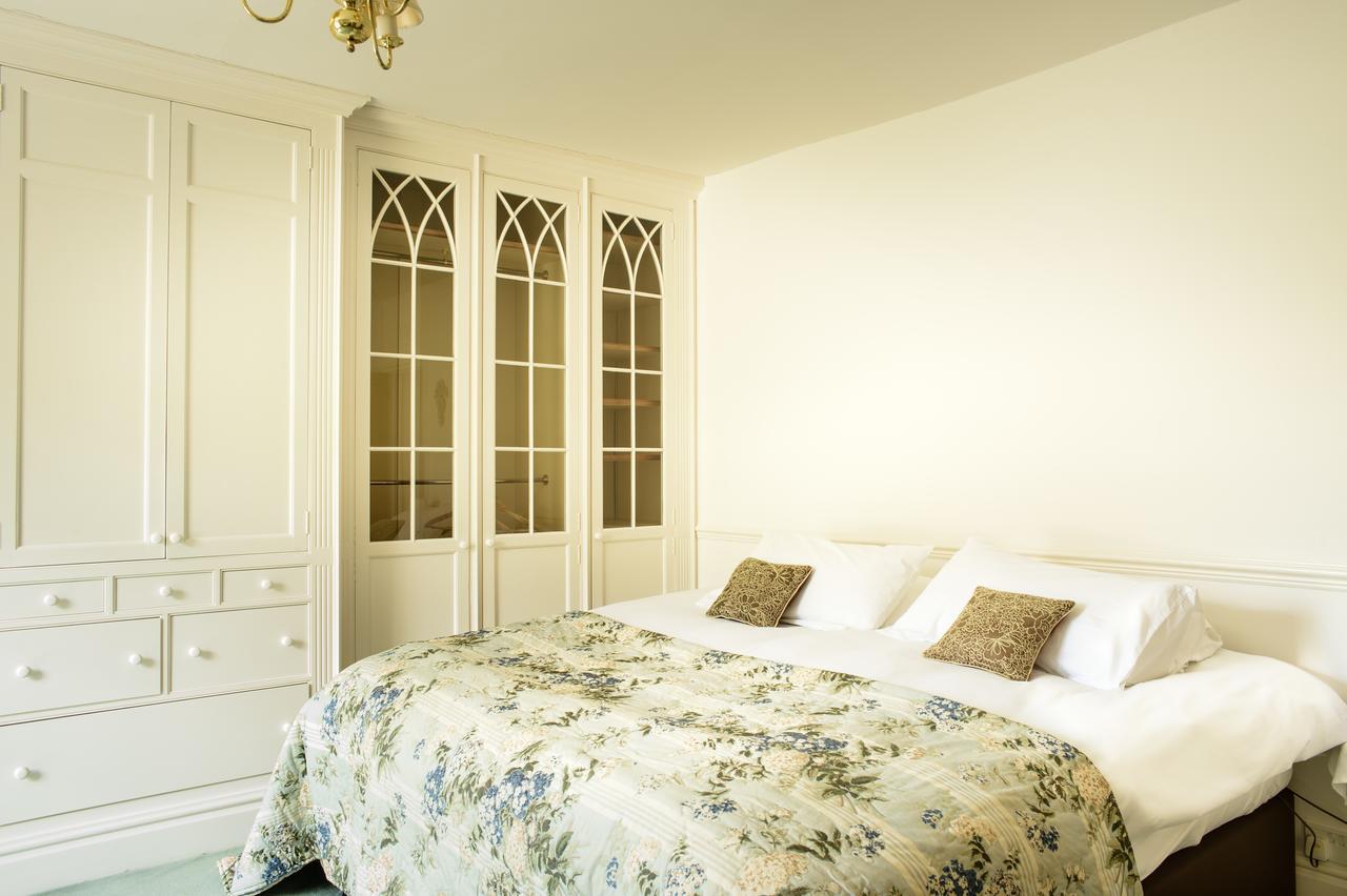 All Hallows Farmhouse Hotel Wimborne Saint Giles Екстериор снимка