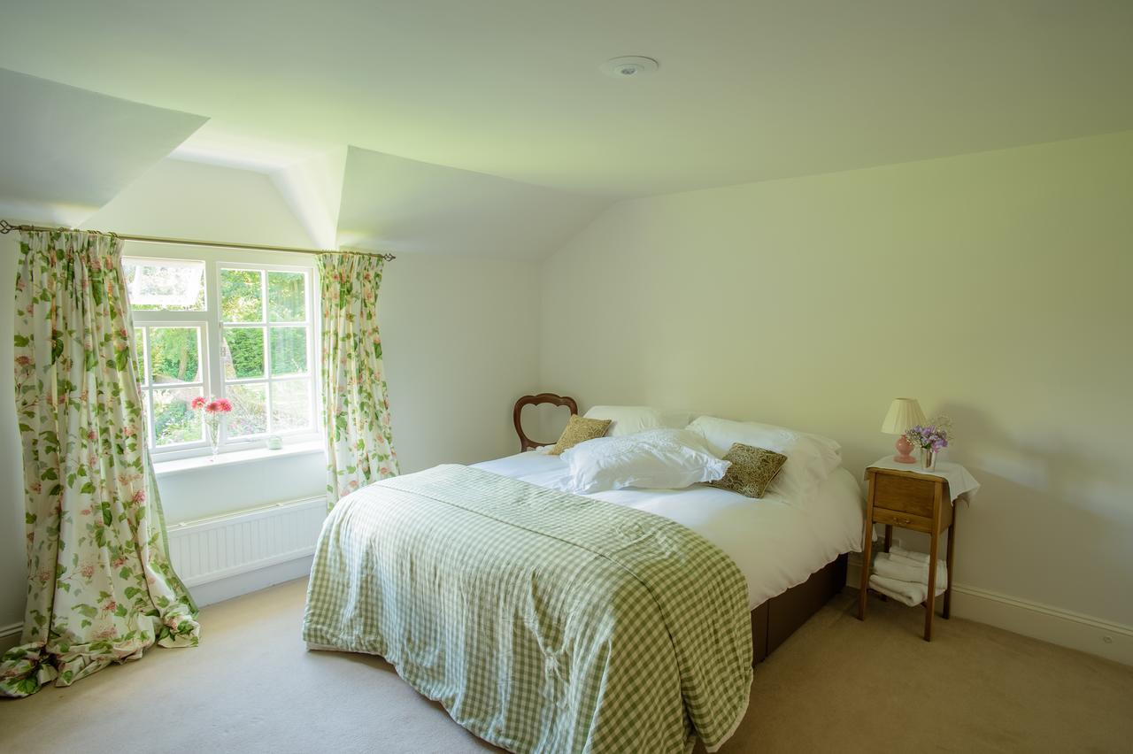 All Hallows Farmhouse Hotel Wimborne Saint Giles Екстериор снимка